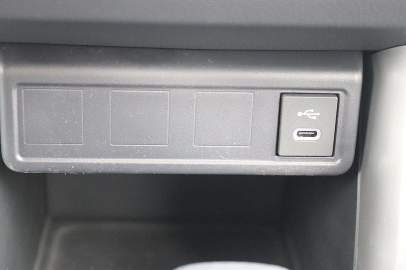 Toyota Corolla Cross 2.0L HYBRID, PUSH START, ALLOY WHEELS, SUNROOF MODEL 2025