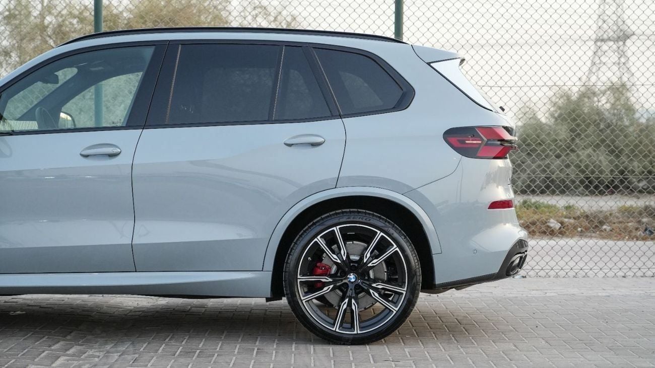 BMW X5 M60i V8 M-SPORT + 2026 MY EXPORT PRICE