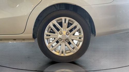 ميتسوبيشي اتراج GLX Full | شامل الضمان | 0 ﺪﻔﻋﺓ ﺃﻮﻟﻯ