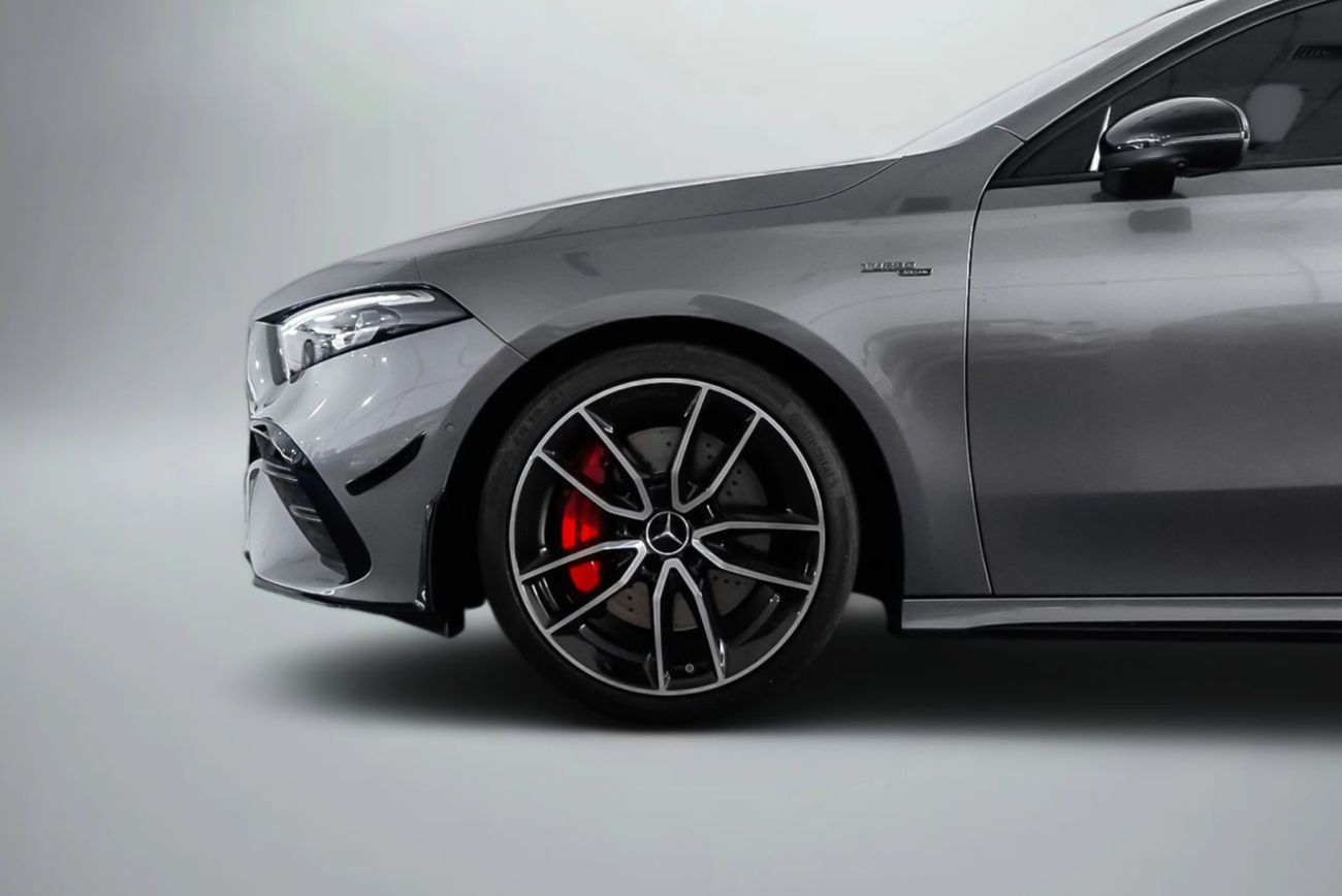 مرسيدس بنز A 35 AMG 4MATIC Hatchback