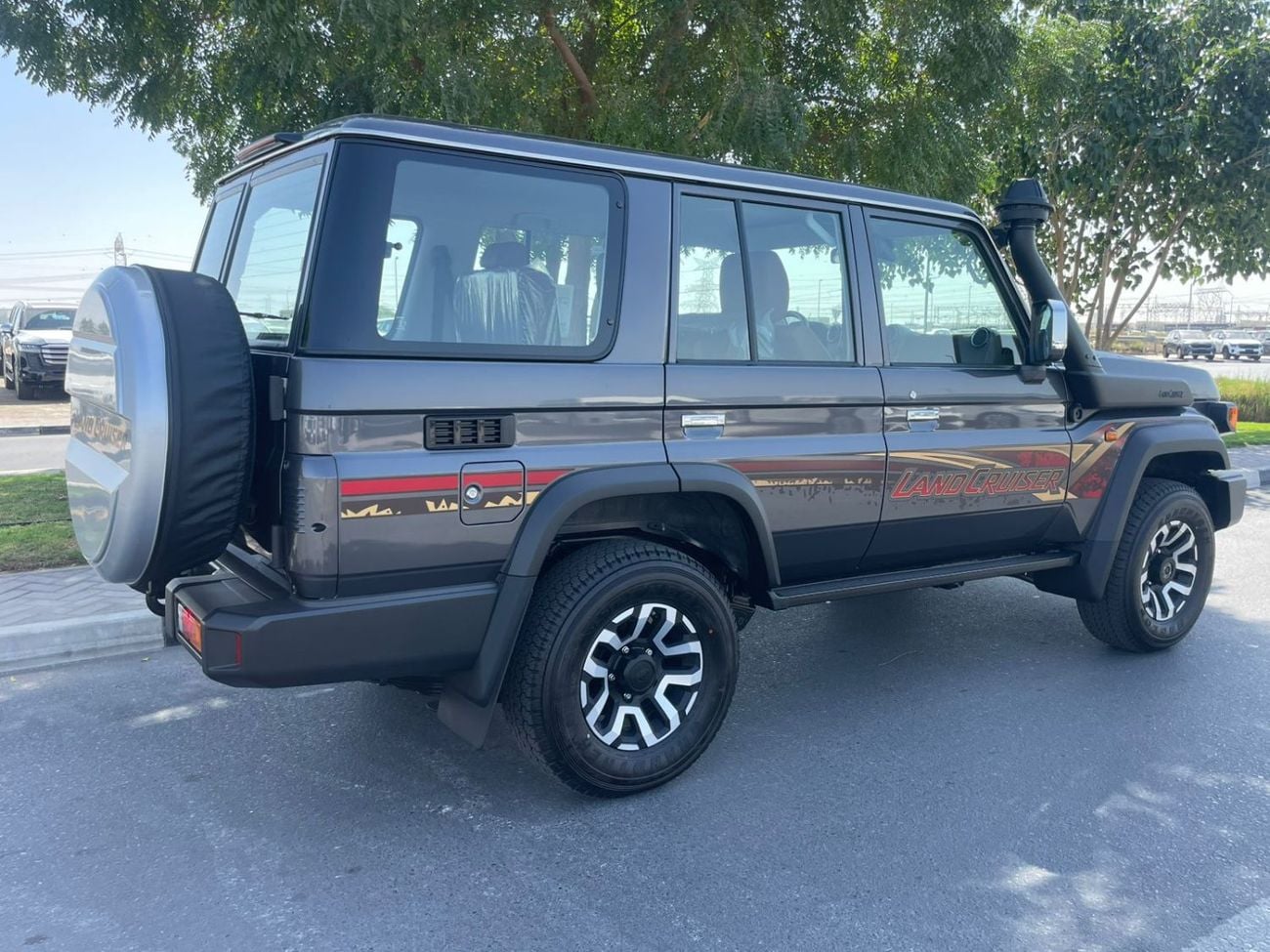 Toyota Land Cruiser TOYOTA LANDCRUISER LC76 2.8 DIESEL MODEL YEAR 2026