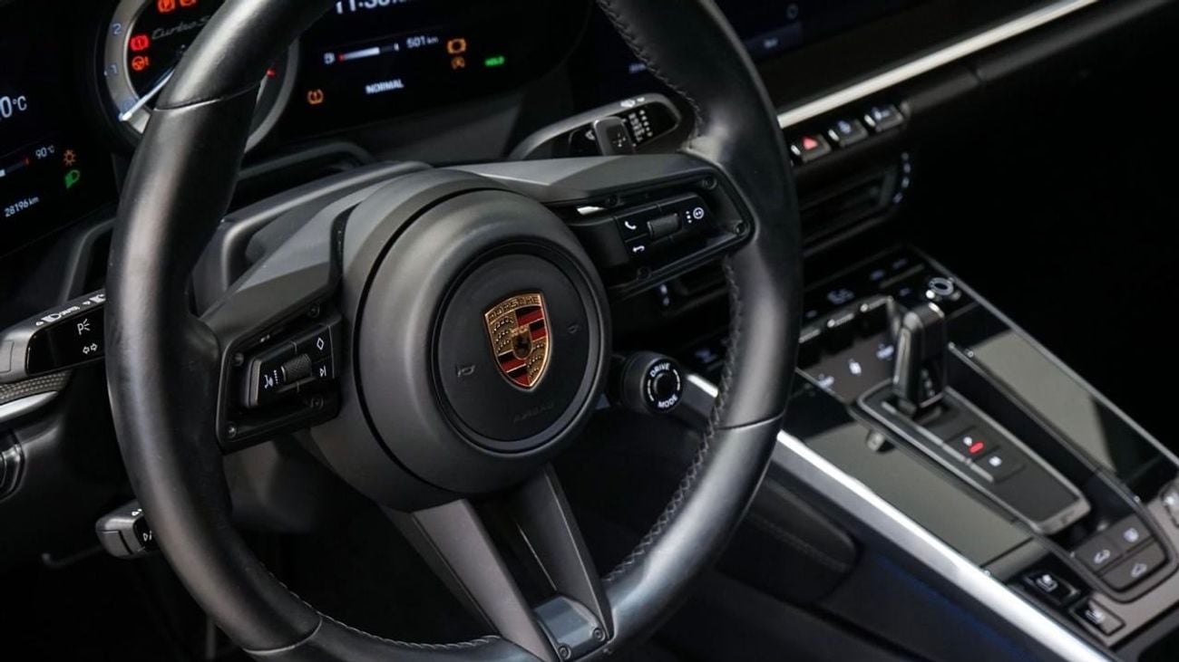 بورش 911 Turbo S 3.8L (640 HP) Coupe