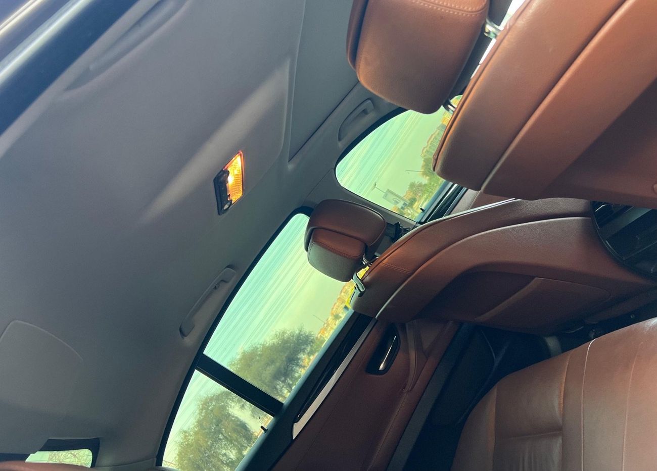 BMW 535i Luxury 3.0L