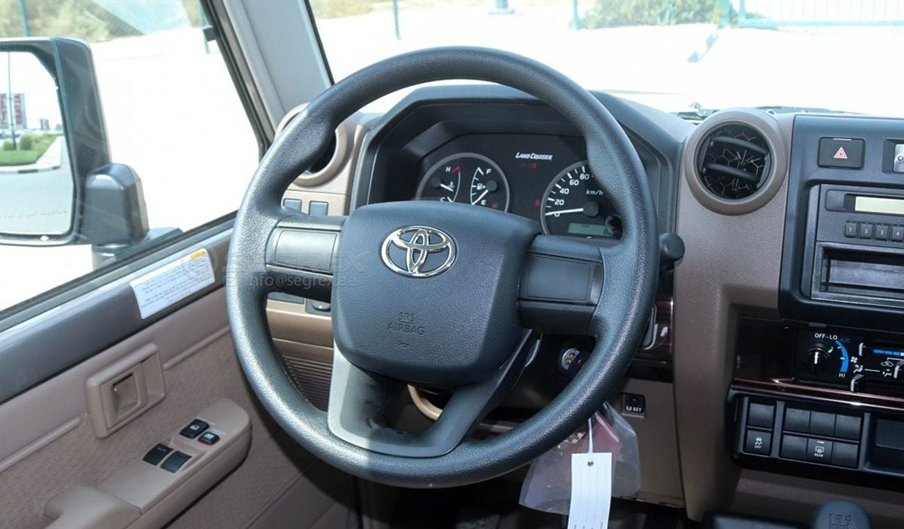 Toyota Land Cruiser 70 Hardtop LC71 . 4.0L . Petrol . 4WD . 5-Speed Manual . 7 Seats . 3 Doors For Export