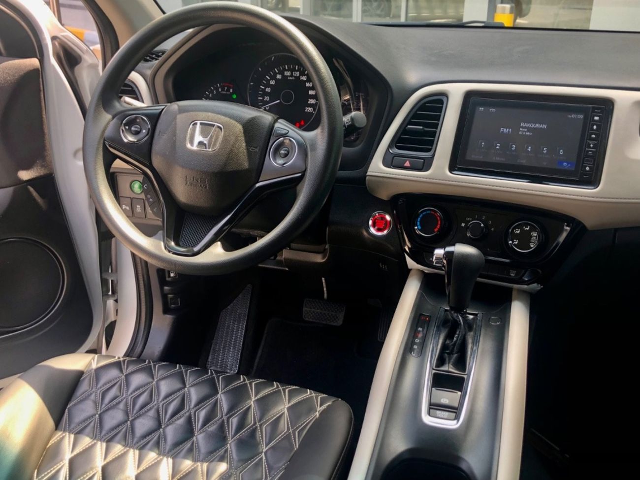 Honda HRV EX Honda HR-V 2021 GCC Specs ، 1.8L ,LOW MILEAGE , GOOD CONDITIO