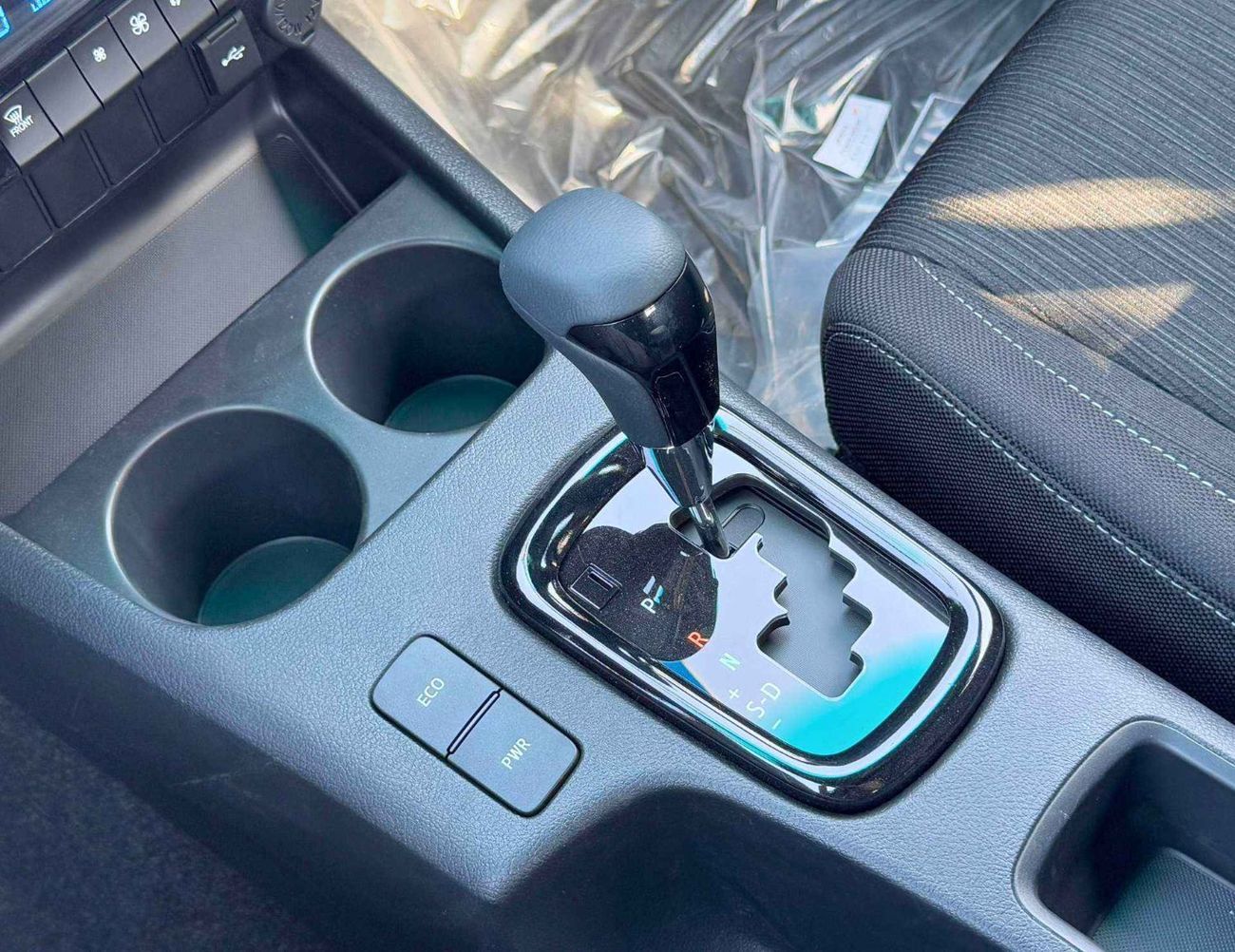 Toyota Hilux ADVENTURE |  4.0L V6 PETROL | 360* CAMERA | PUSH START | REAR A/C | OMAN SPECS | (CODE # 69015)