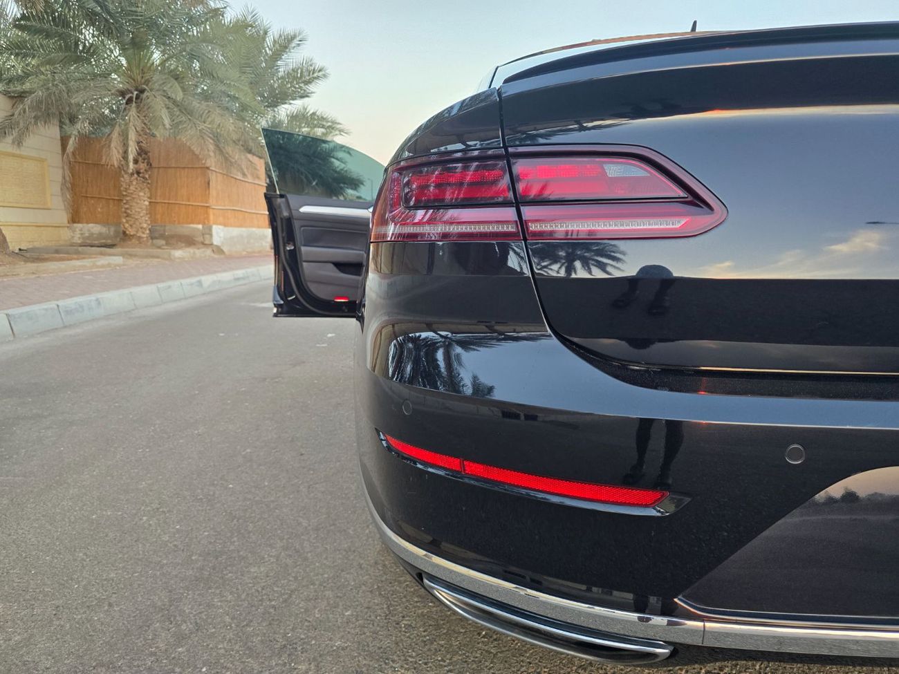 فولكس واجن ارتيون R-Line 4Motion 2.0L