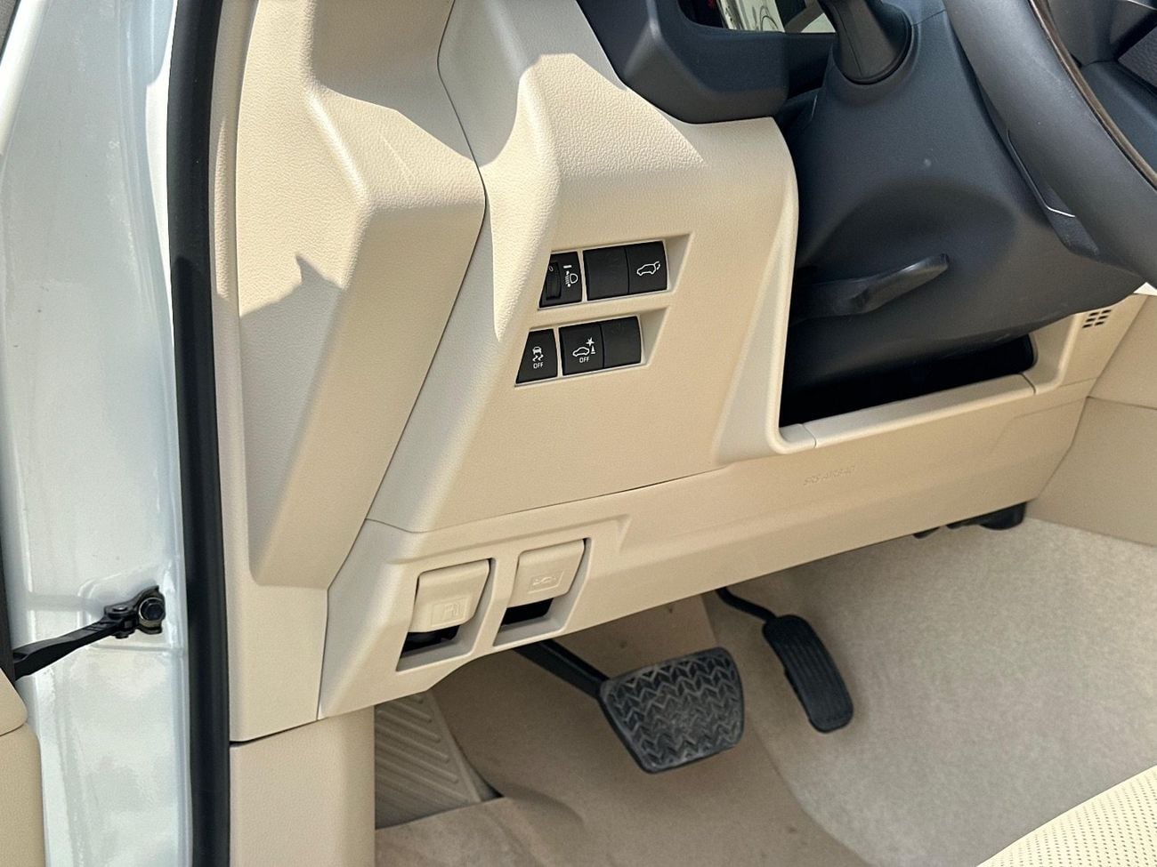 تويوتا لاند كروزر GXR3 3.3L