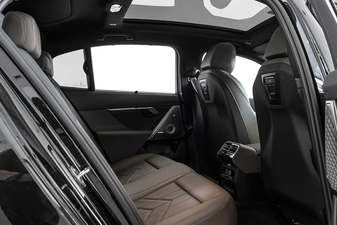 بي أم دبليو i5 M-Sport