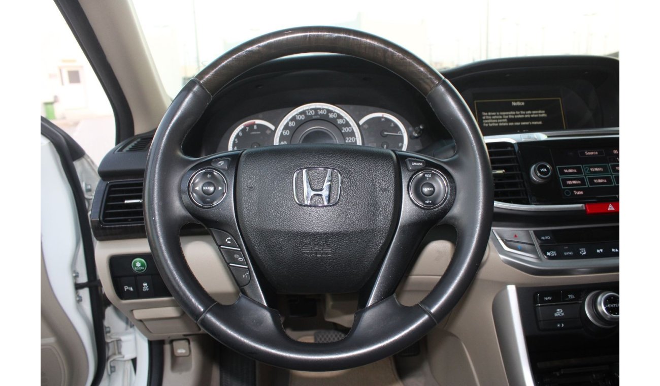 Honda Accord Honda accord 2015 GCC 6 cylinder full option without accidents, very clean from inside and outside