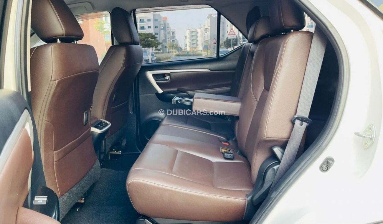 Toyota Fortuner 2015 *Top of the Line Options* AT 2.8CC Diesel 2WD Push Start Rear TV Premium Body Kit