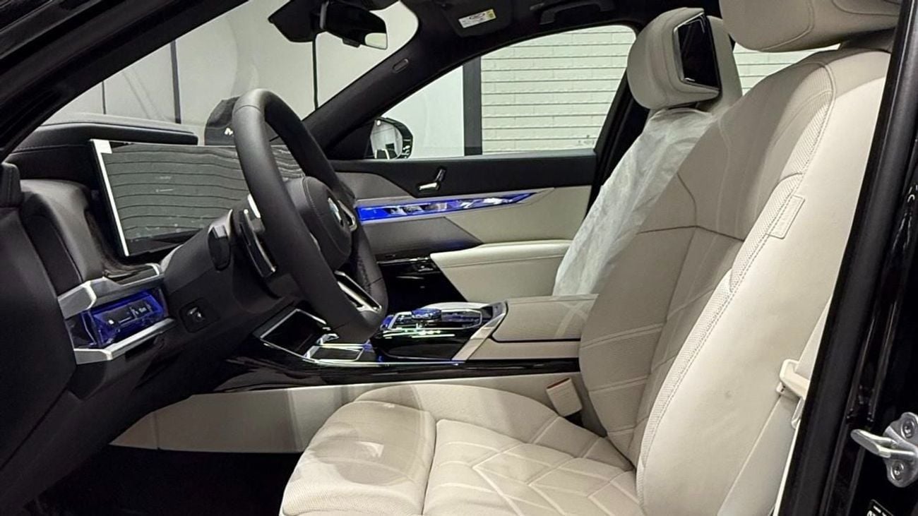 BMW 735 i | M Sport | Brand New | Dealer Warranty & Service Contract