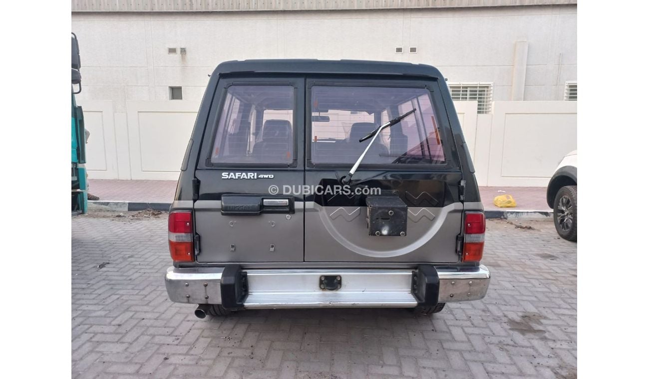 Nissan Patrol Safari NISSAN SAFARI RIGHT HAND DRIVE (PM1151)