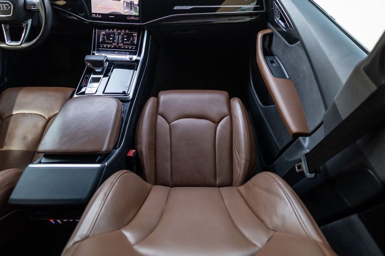 Audi Q8 55 TFSI quattro S-Line 3.0L (340 HP) Audi Q8 55TFSI Quattro S-Line 2019 GCC | Warranty