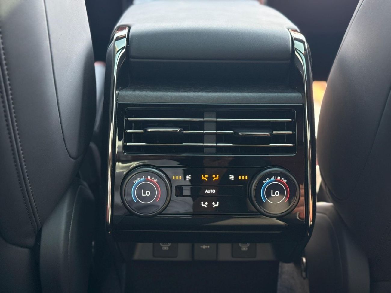 لاند روفر رينج روفر سبورت Range Rover Sport SV P635