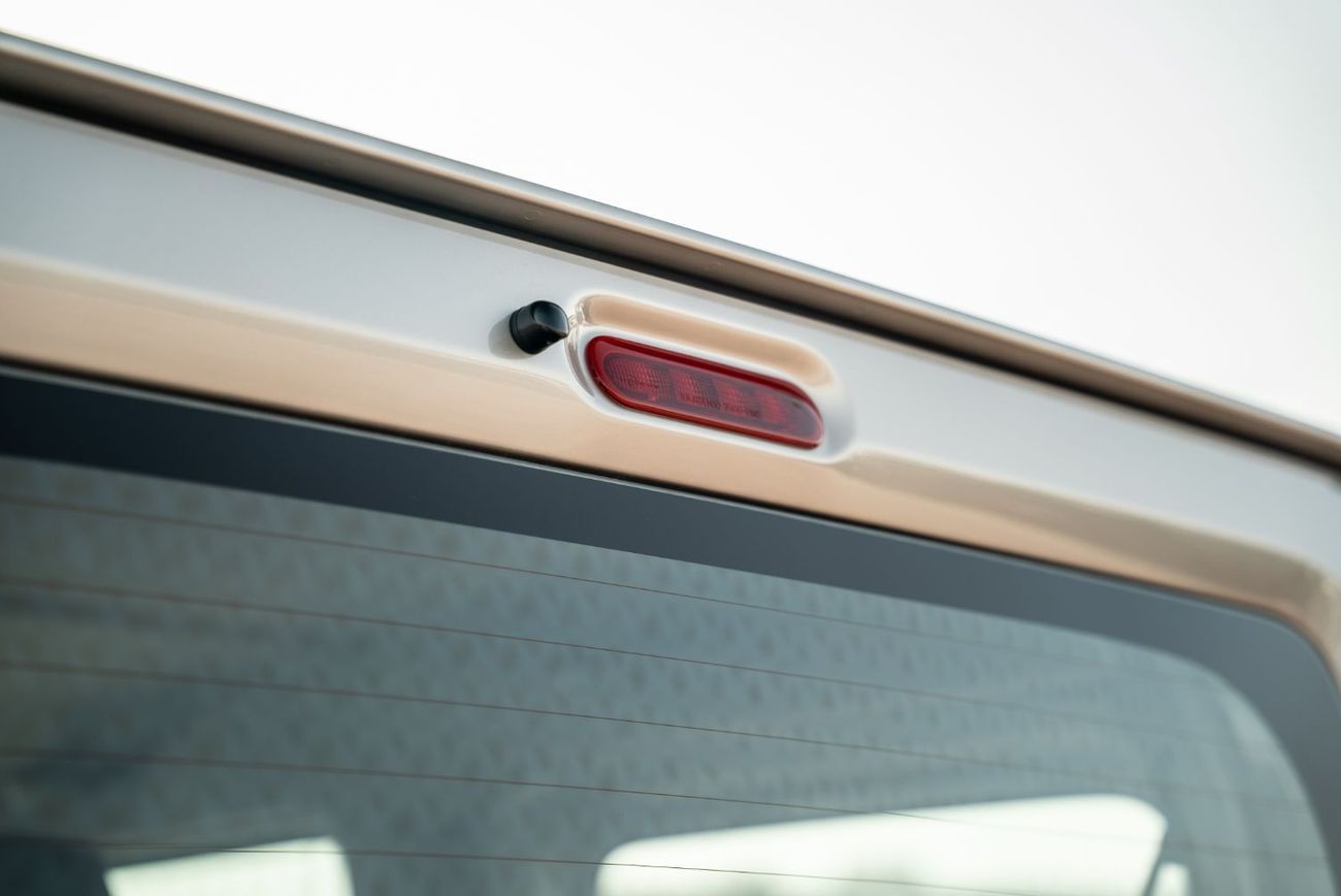 سوزوكي جيمني GL 2024 0Kms GCC 1.5L 4 Cylinders For Export Only