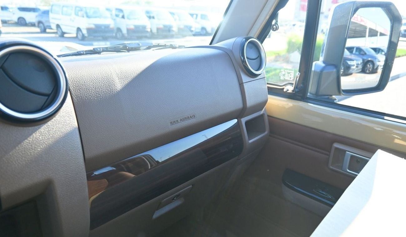 تويوتا لاند كروزر 70 Toyota Land Cruiser HardTop LC71  4.0L Petrol 2024