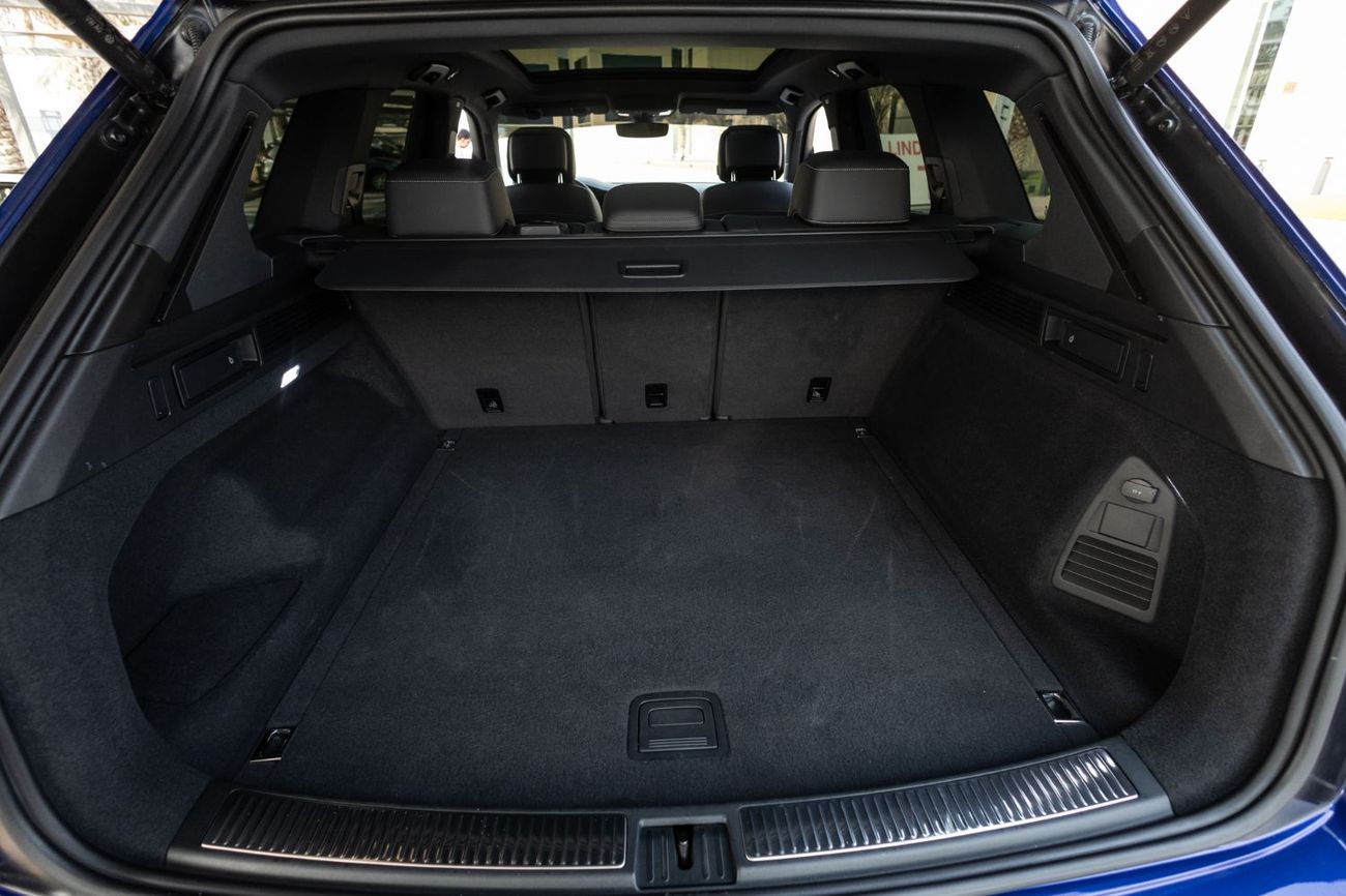 Volkswagen Touareg R-Line 3.0L AWD