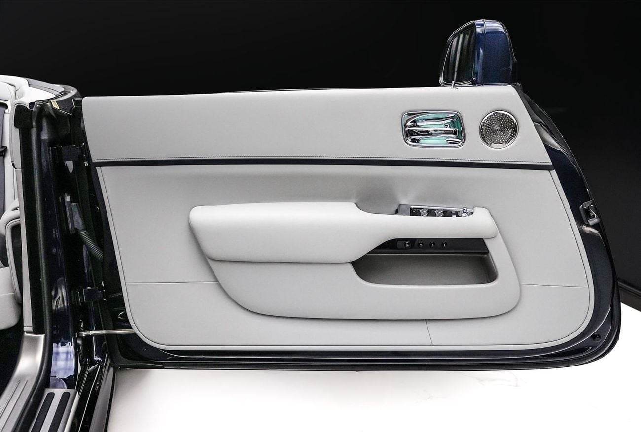 Rolls-Royce Onyx Dawn