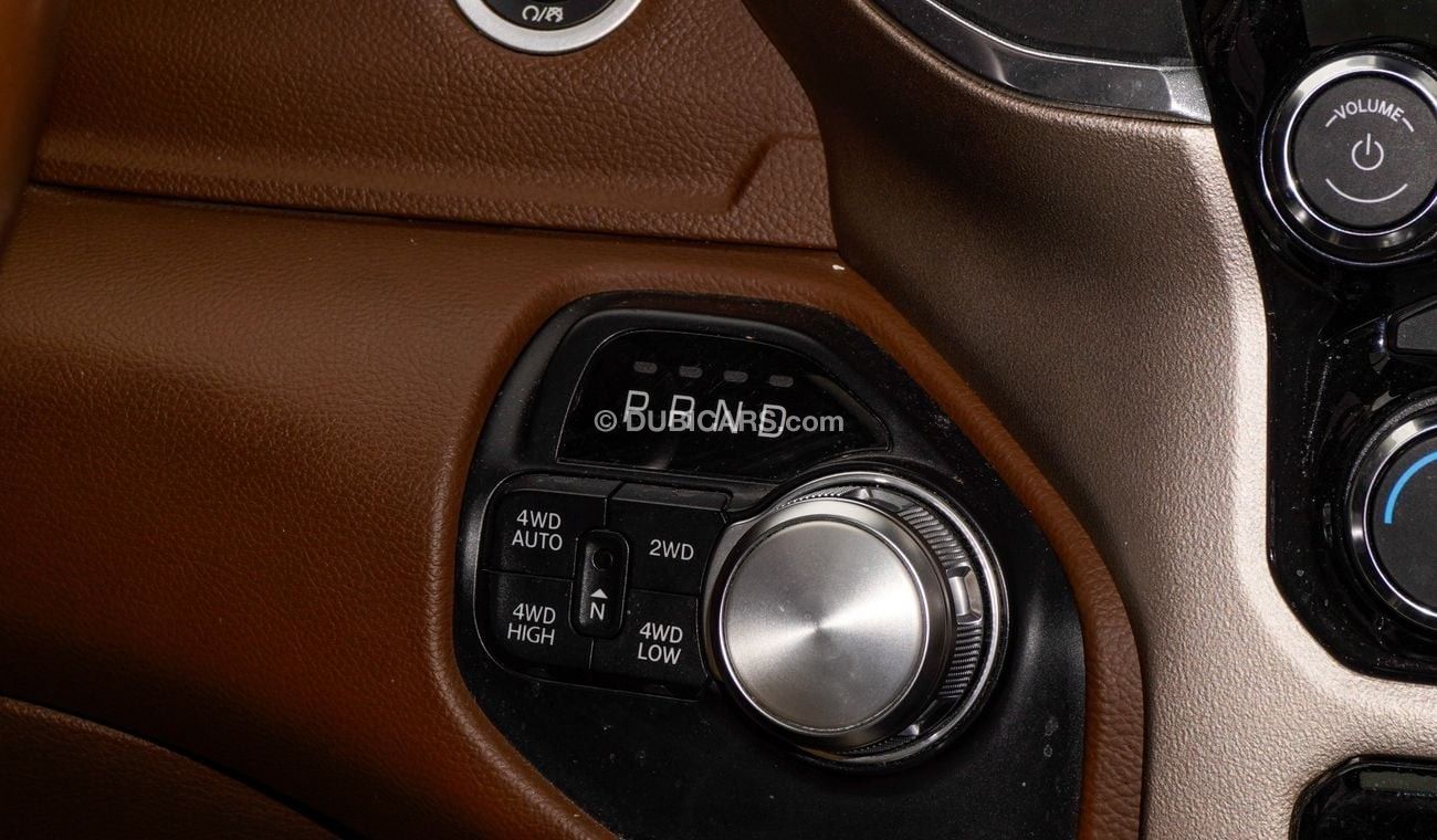 رام 1500 TRX HEMi 5.7 L Laramie