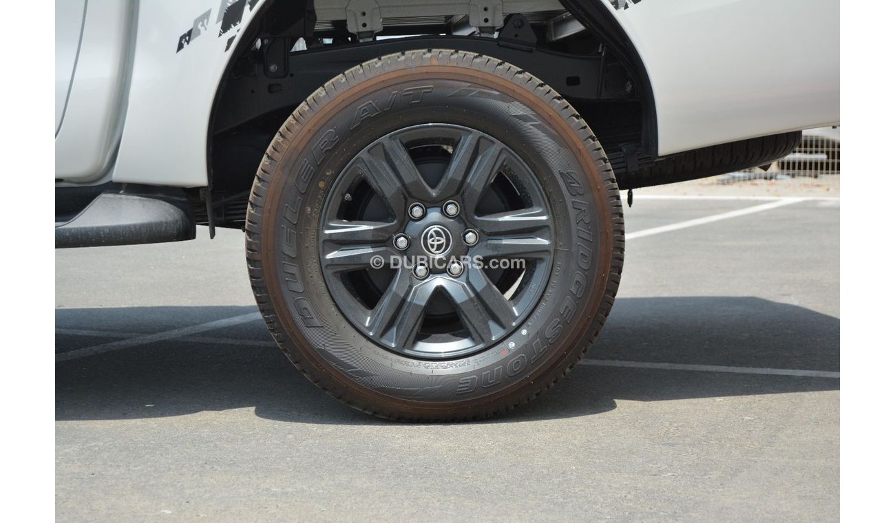 Toyota Hilux TOYOTA HILUX 2.4 L MT FULL OPTION WHITE 2022