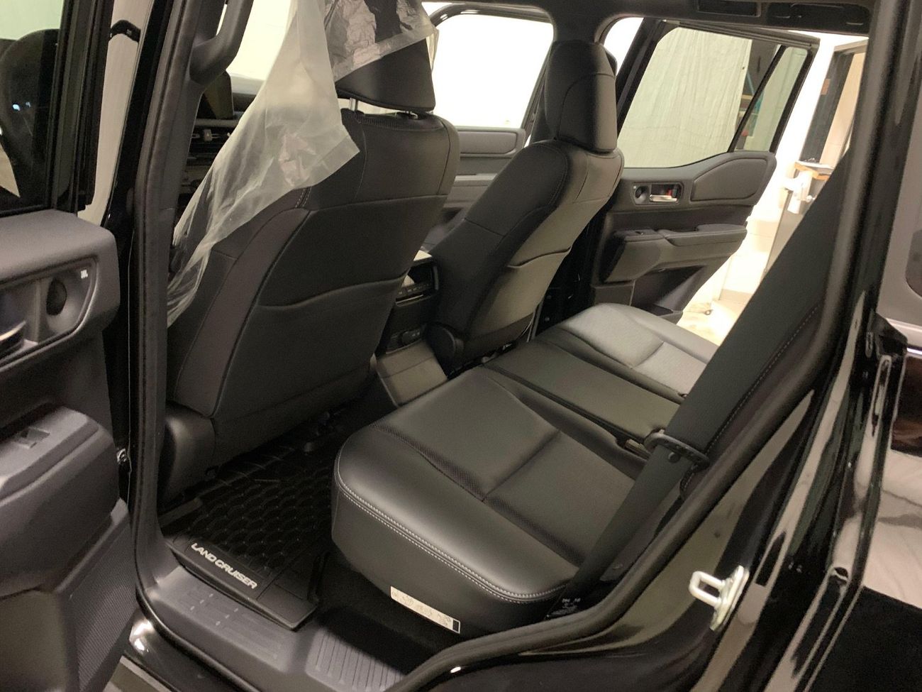 تويوتا برادو 26/26 PREMIUM HYBRID MAX