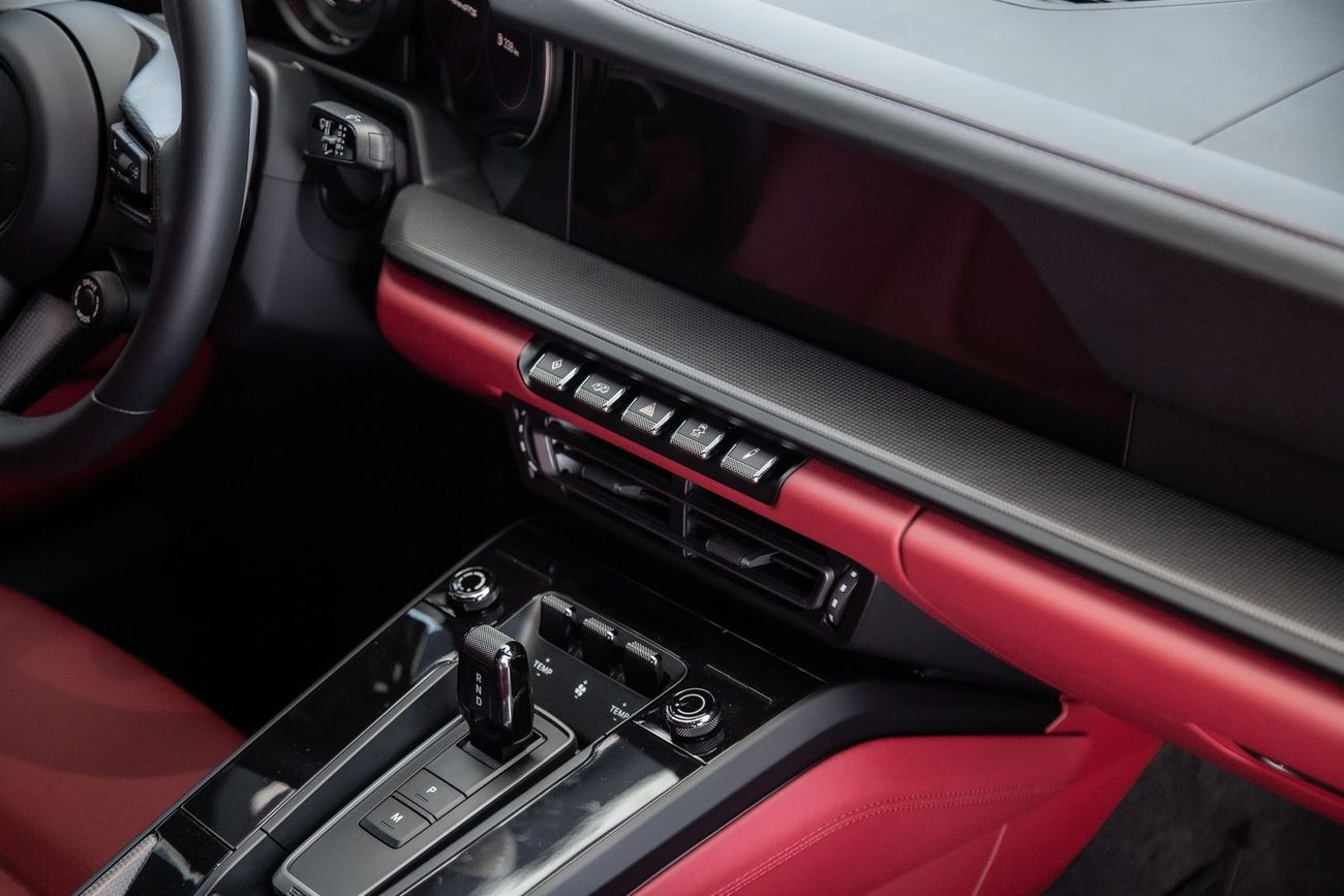 Porsche 911 Carrera GTS 3.0L (450 HP) Coupe