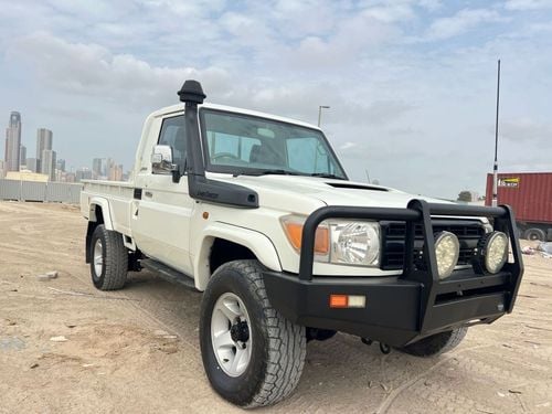 Toyota Land Cruiser Pick Up RIGHT HAND VEHICLE ONLY FOR EXPORT 4.5L 4WD DIESEL MT