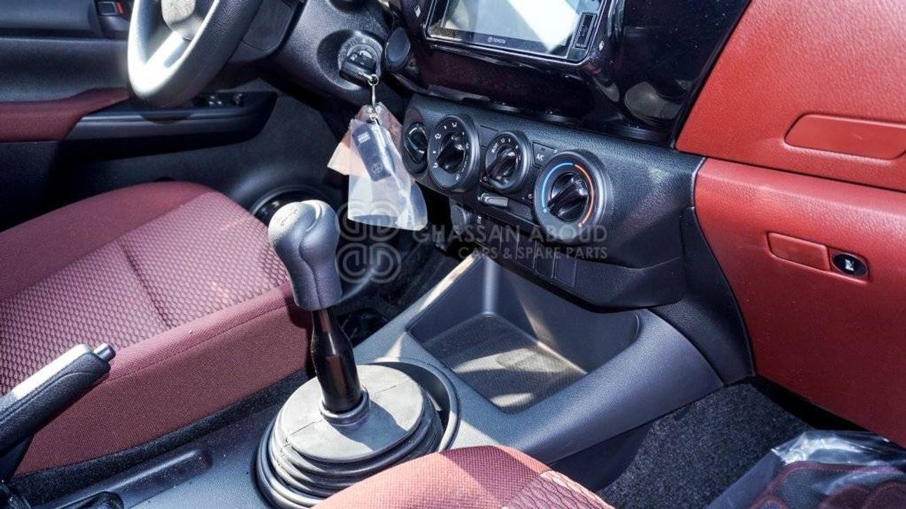 Toyota Hilux Double Cabin, 2.4L, 4x4, Diesel