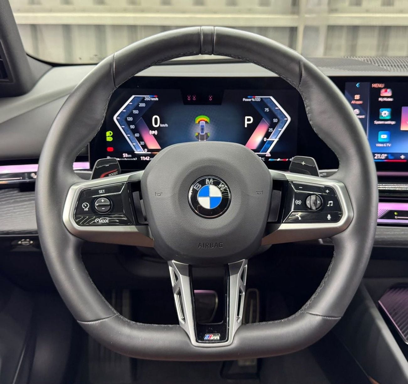 بي أم دبليو 530i M SPORT