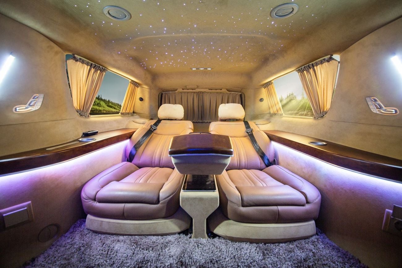 كاديلاك إسكالاد SPORT PLATINUM ERTEX LUXURY DESIGN - 35th YEAR ESCALADE EDITION
