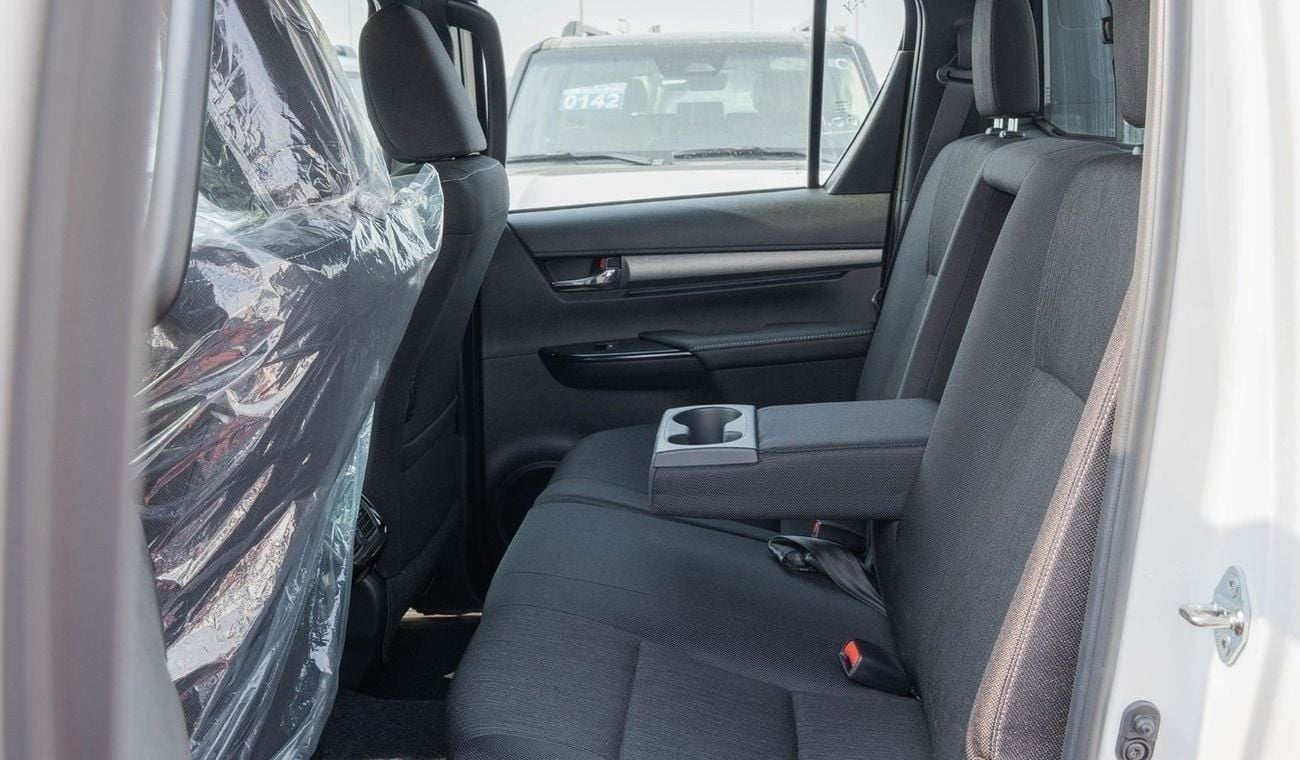 Toyota Hilux 2025 Toyota Hilux Adventure 2.8L Diesel AT (White)