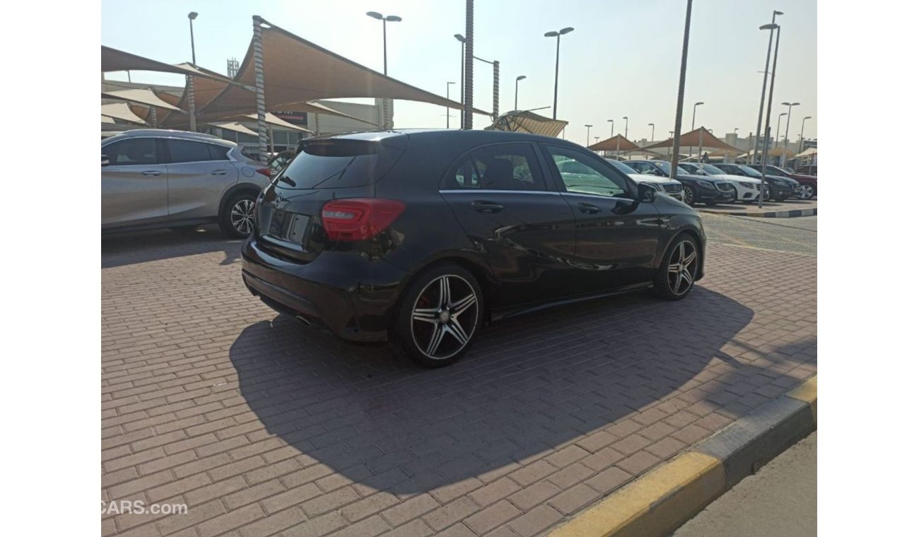 Mercedes-Benz A 250 Mercedes-Benz A250 GC Black