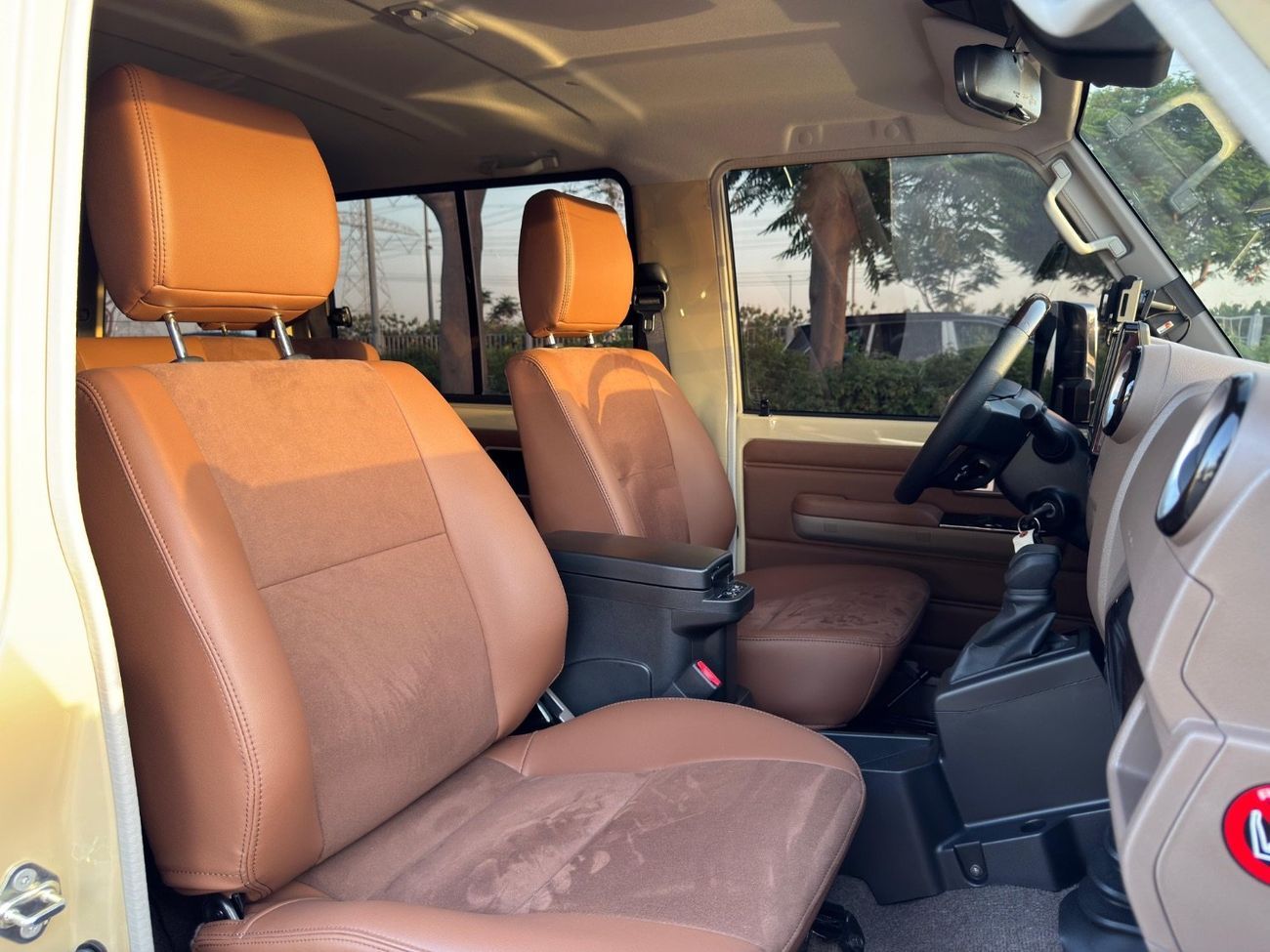 Toyota Land Cruiser LX V6