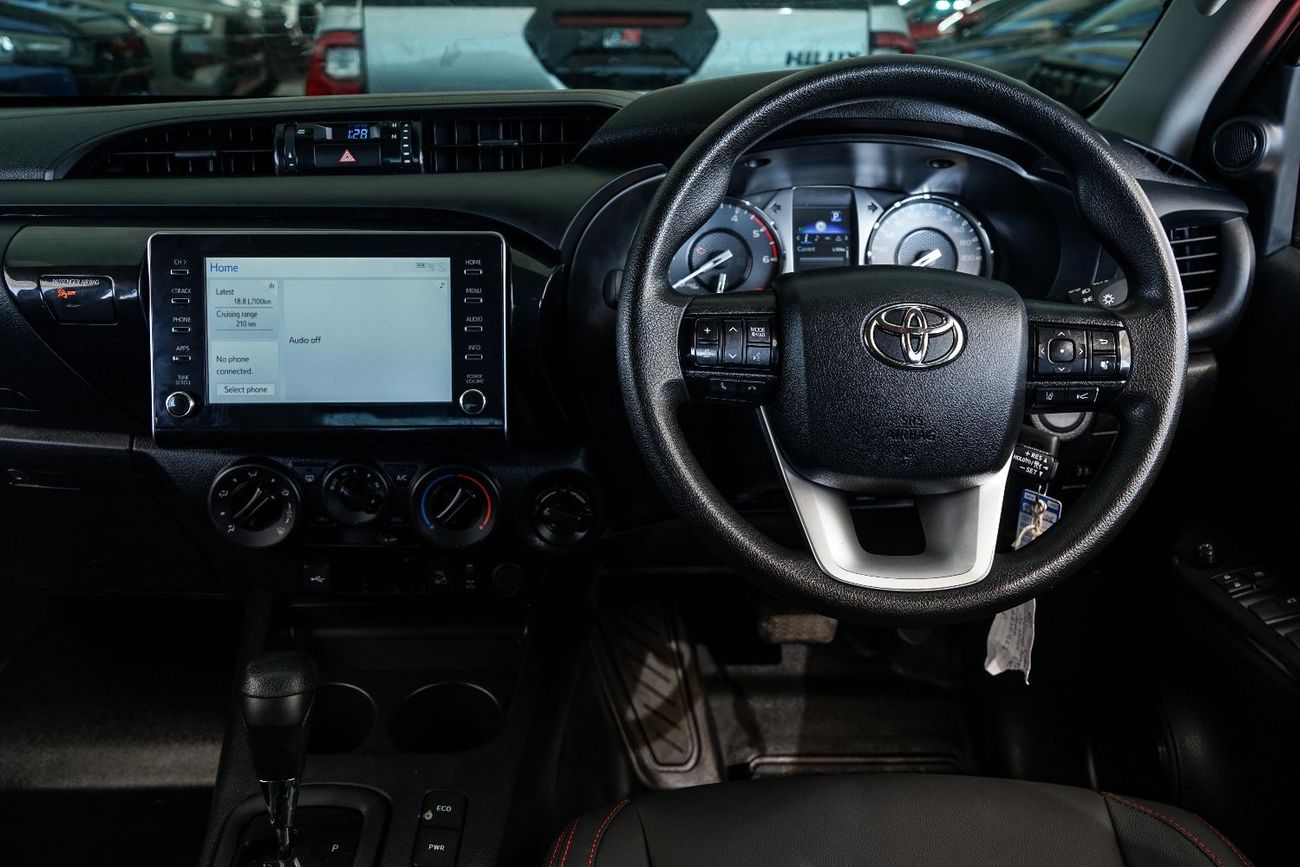 تويوتا هيلوكس The Toyota Hilux is a legendary, durable pickup truck known for its legendary toughness, off-road ca