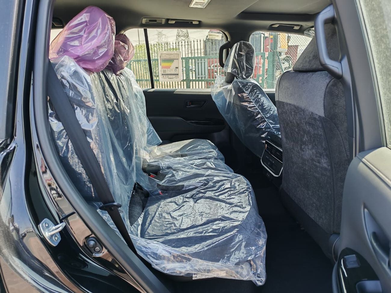 تويوتا لاند كروزر 2025 Toyota Land Cruiser LC300 GXR with Sunroof 4.0L V6 Petrol A/T 4WD Export Only