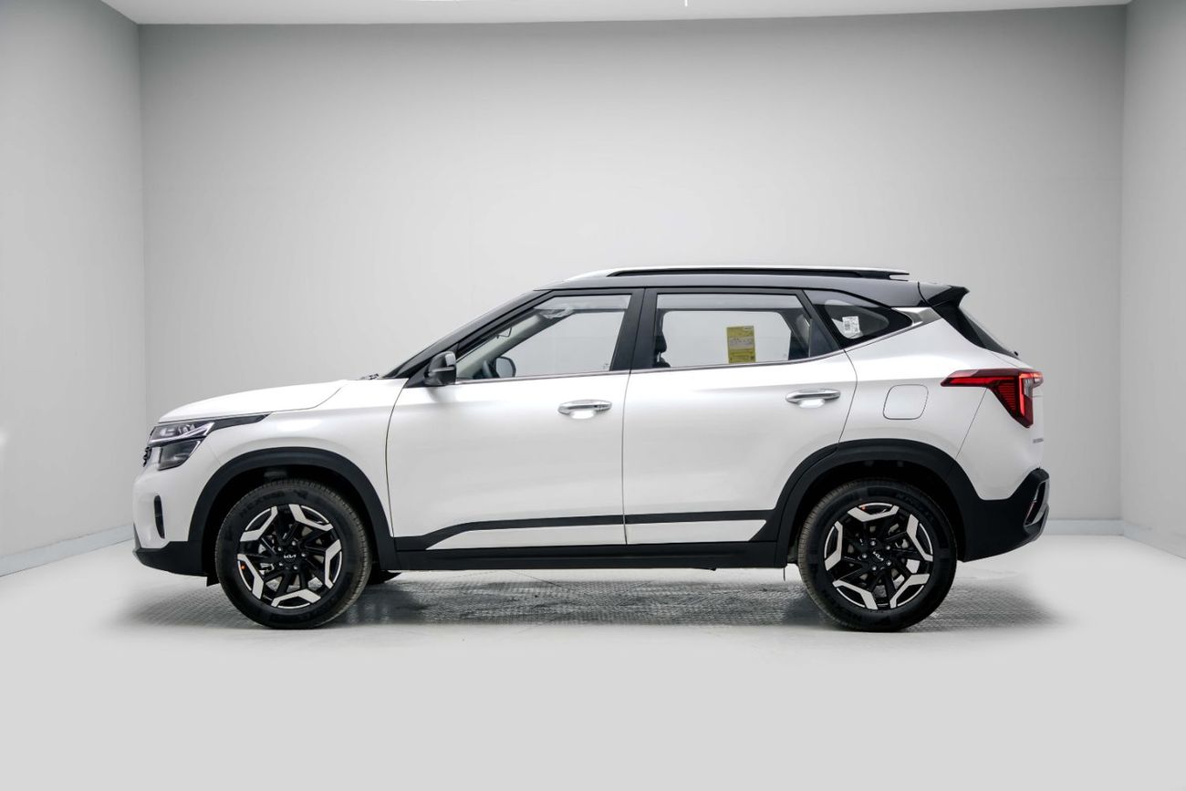 Kia Seltos Premium 1.5L - White & Black Inside Black | Export Only