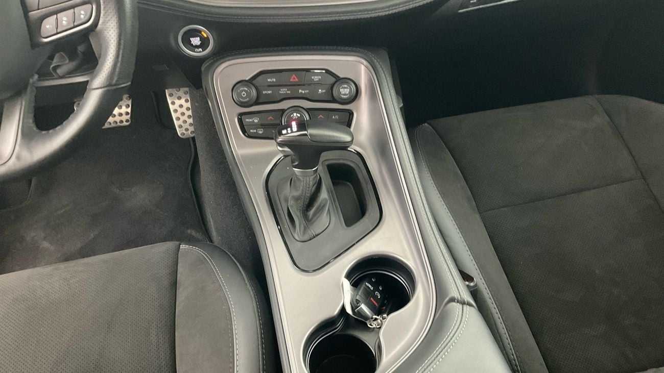 دودج تشالينجر R/T | upto AED 20,000 Ramadan Discount | شامل الضمان | 0 ﺪﻔﻋﺓ ﺃﻮﻟﻯ