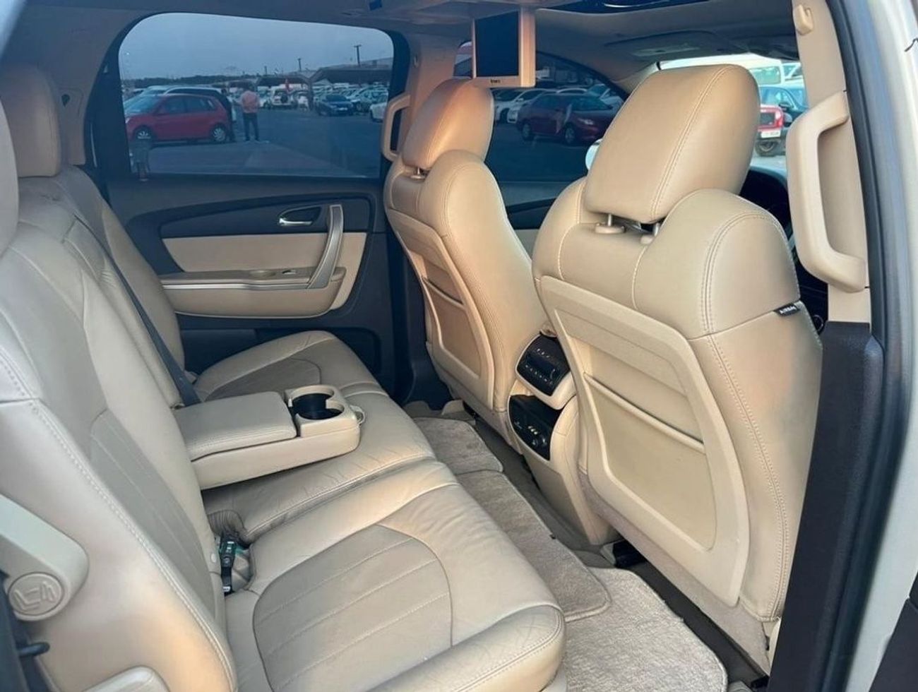 GMC Acadia Full option ‏خليجي