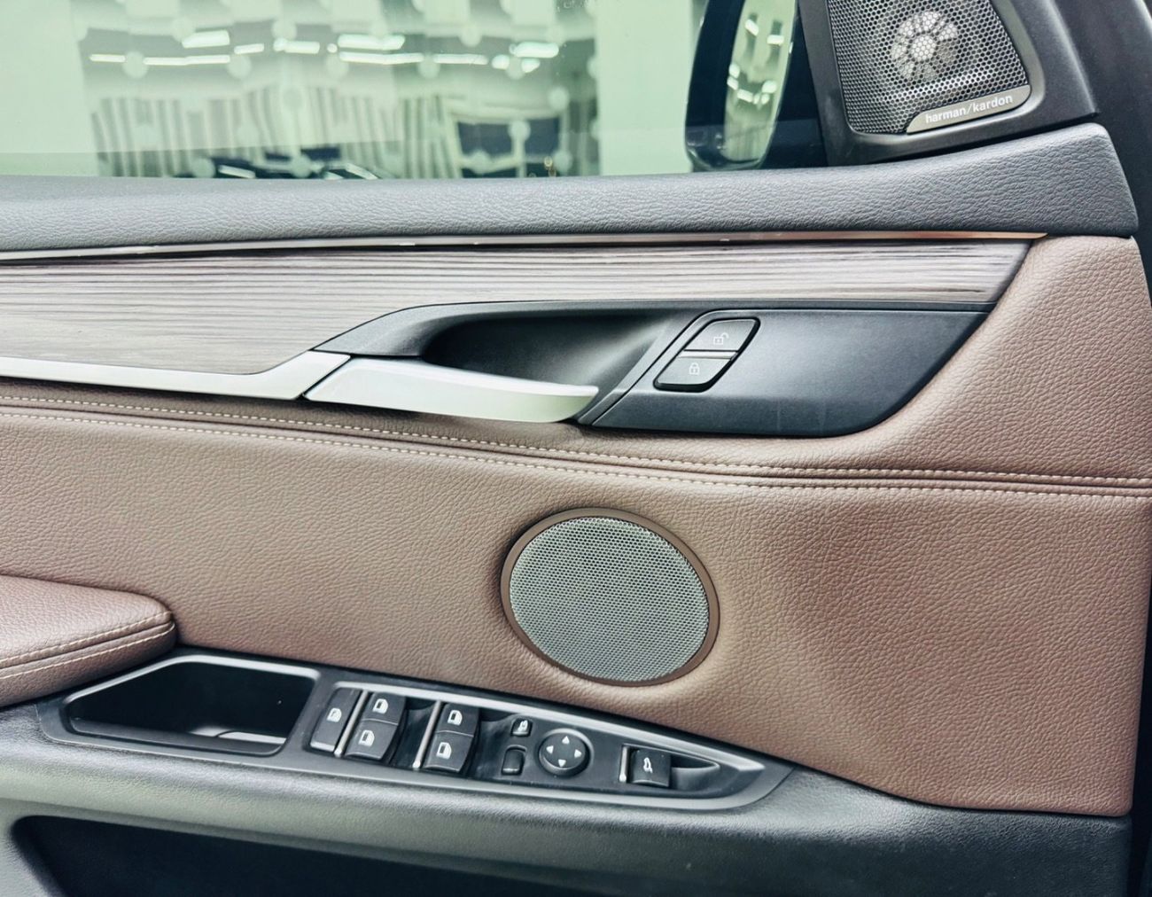 بي أم دبليو X5 GCC .. FSH .. M kit .. Perfect Condition .. V6 .. Top Range