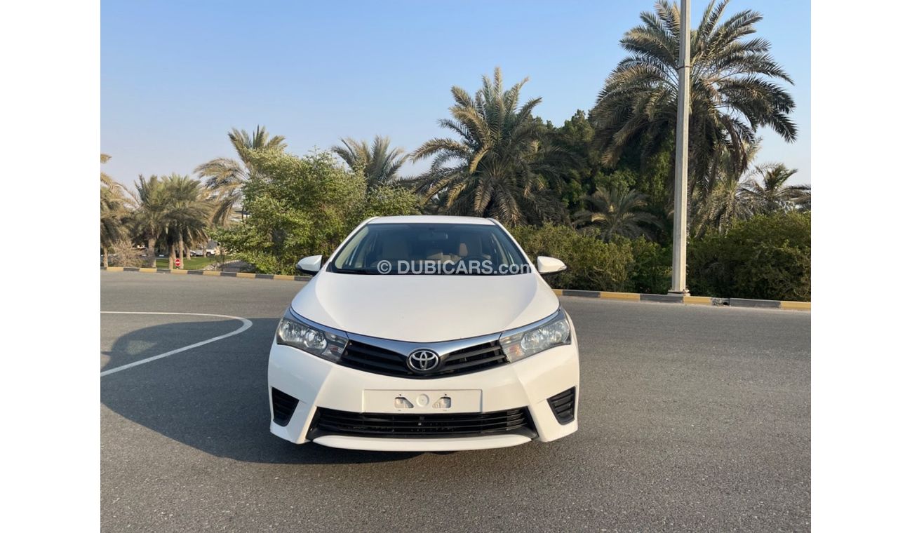 تويوتا كورولا Toyota Corolla  model 2015    ( GCC_ SPEC) VERY GOOD CONDITION