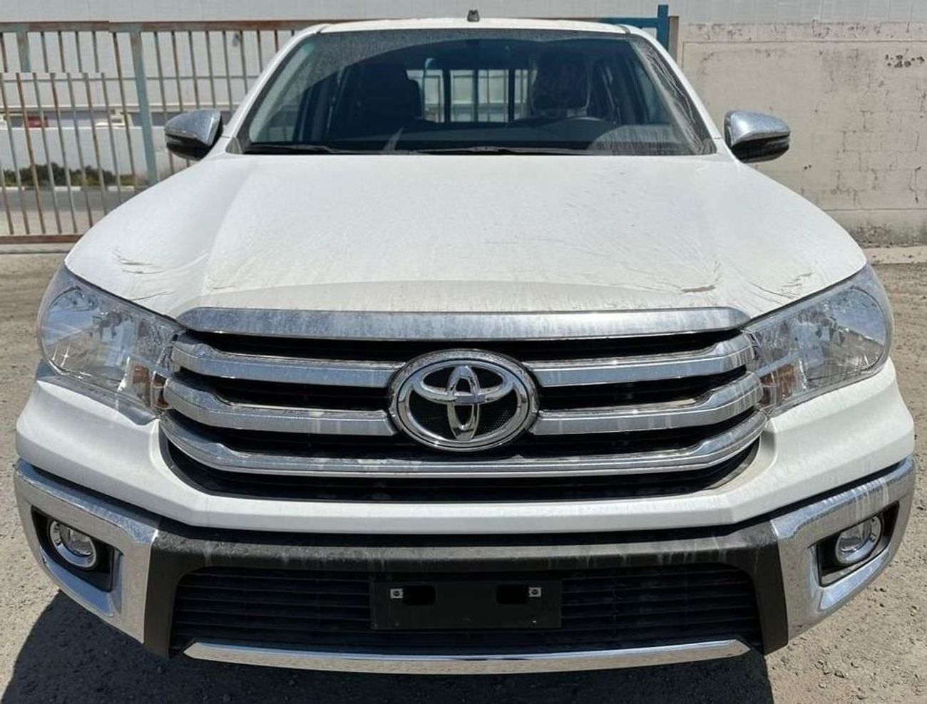 تويوتا هيلوكس GLX Limited 2.7L