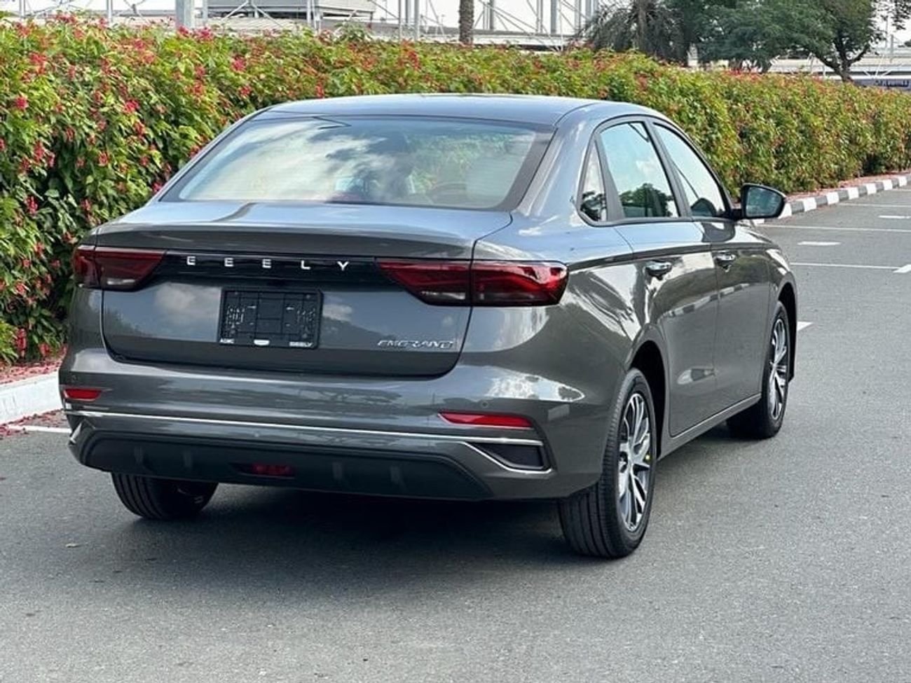 جيلي إمجراند 1.5 L 2024 Push start  Keyless entry  Rear camera