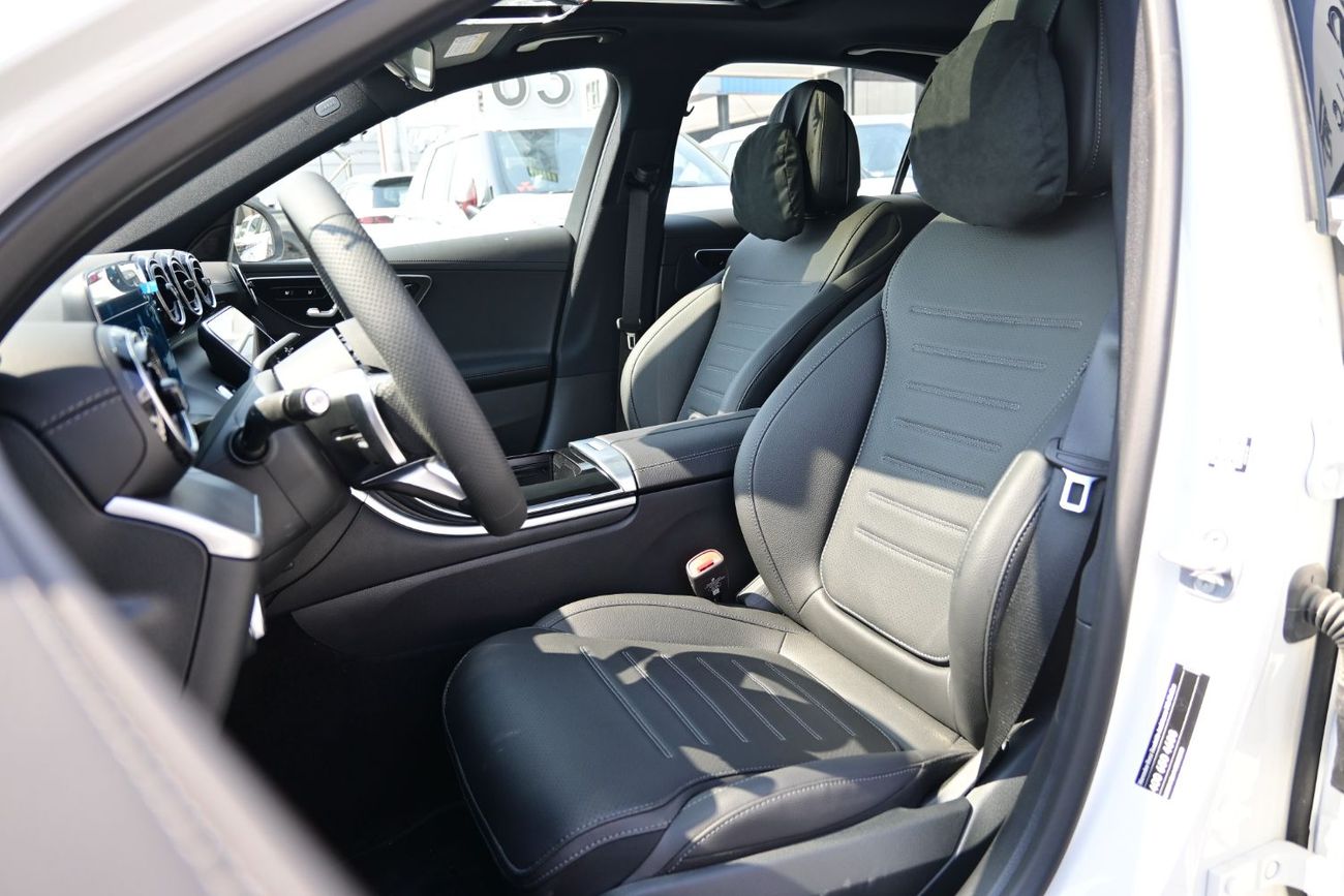 Mercedes-Benz C 200 L Mercedes-Benz C200L Full 1.5L, Petrol AT, Model 2025 Color White