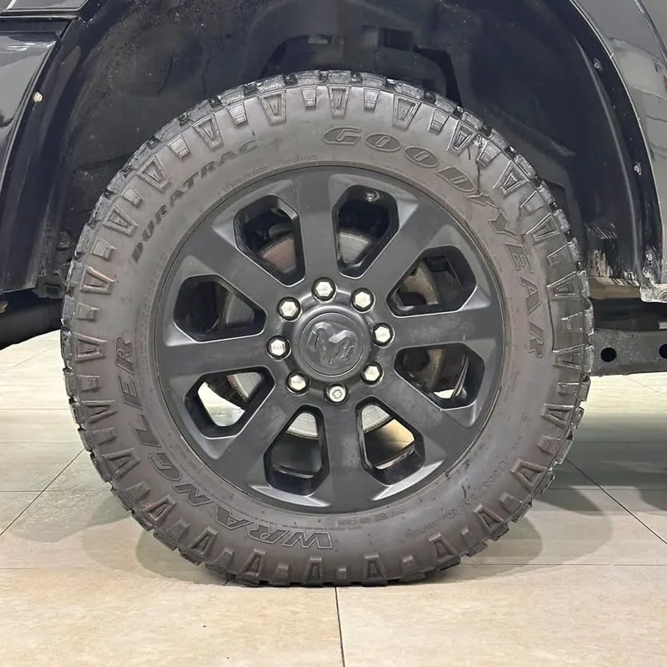 RAM 2500 Dodge Laramie 3500 Diesel V6