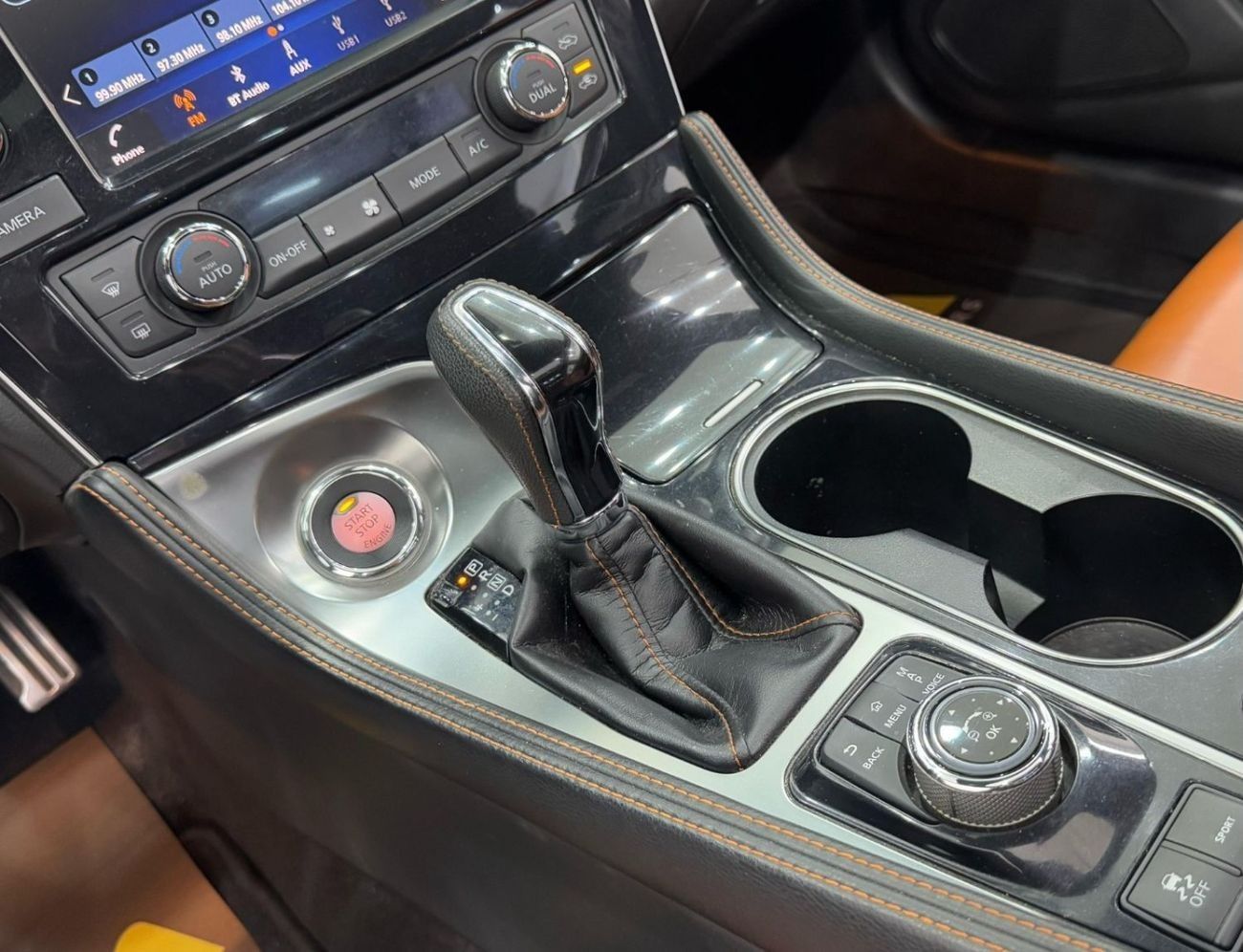 نيسان ماكسيما SR 3.5L 2022 Nissan Maxima SR, Jan 2027 Nissan Warranty, Full Nissan Service History, Low Kms, GCC