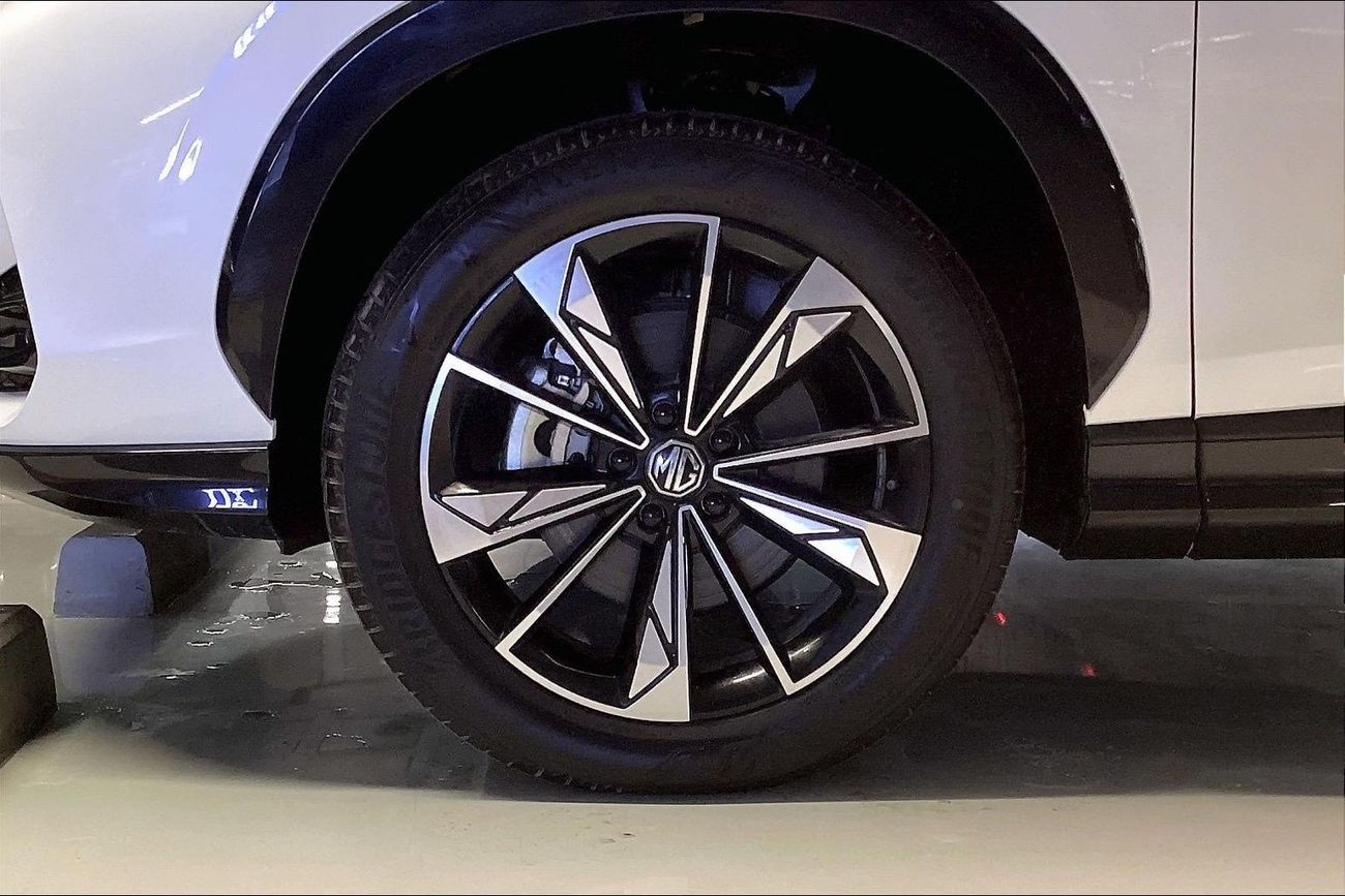 أم جي HS Deluxe | National Day Celebration | شامل الضمان | 0 ﺪﻔﻋﺓ ﺃﻮﻟﻯ