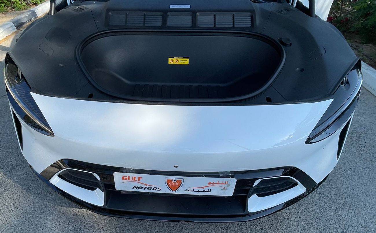 شاومى YU7 Max- 690 HP (681 bhp or 508 kW). range of up to 760 km