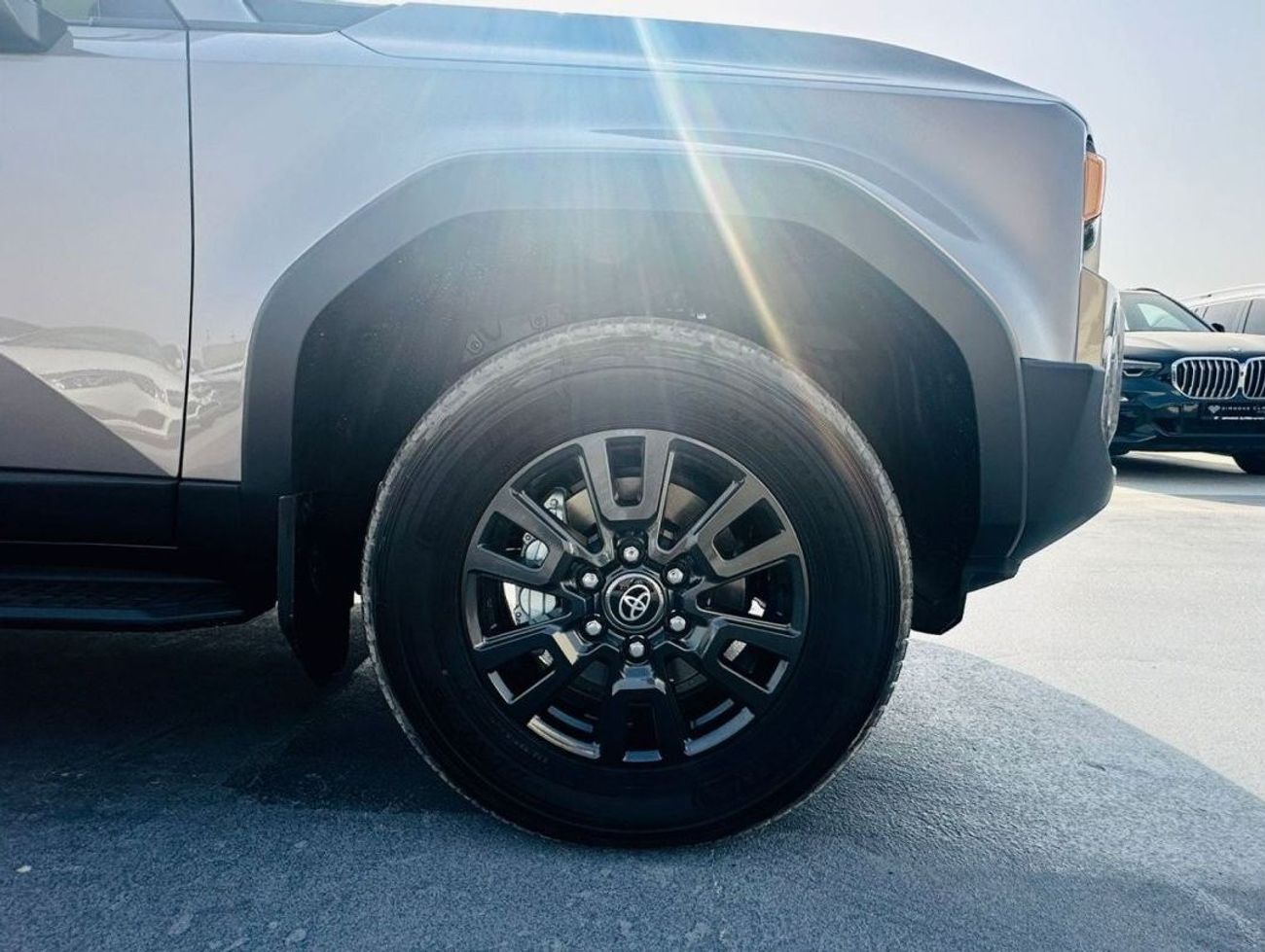 تويوتا برادو 2.4L GXL , LEATHER SEAT, PUSH START, ELECTRIC BACK DOOR, ALLOY WHEELS, MODEL 2024