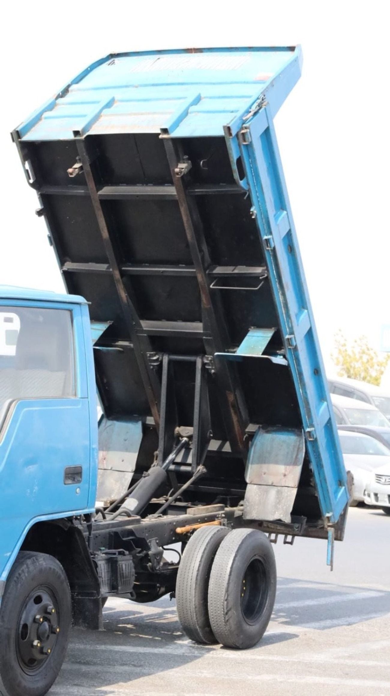 Mitsubishi Canter Van 